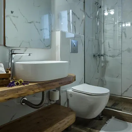 στίλβη Τσαγκαράδα