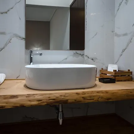 στίλβη Τσαγκαράδα