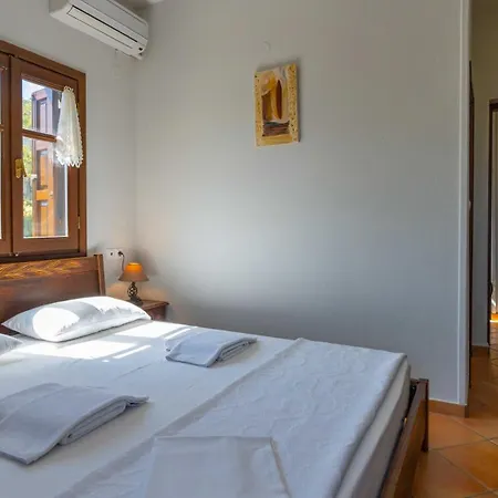 στίλβη Πανσιόν